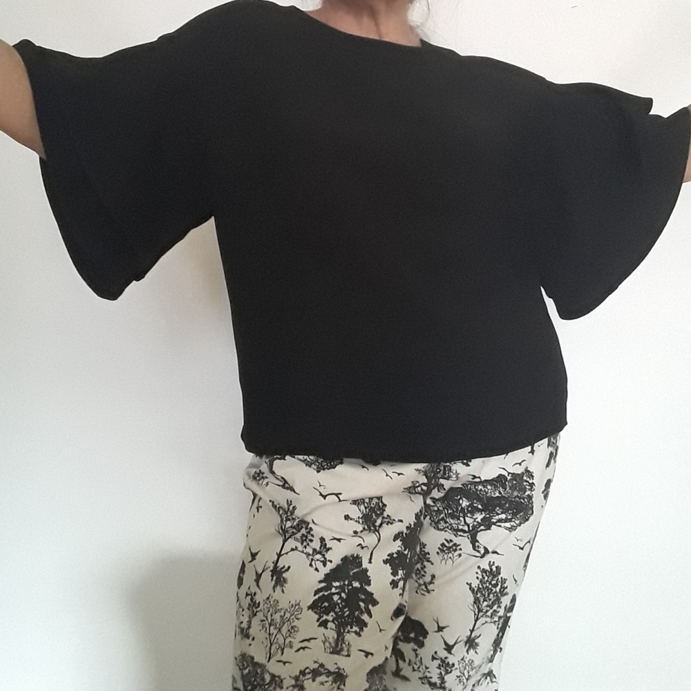 Butterfly sleeve, black oversized blouse Size 4